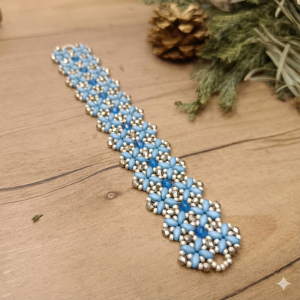 Négyzetes karkötő